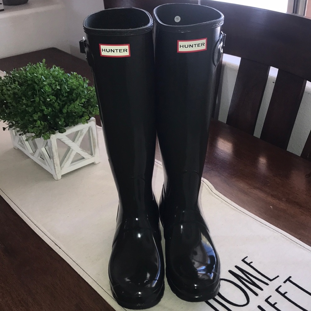 Brand new HUNTER knee high boots